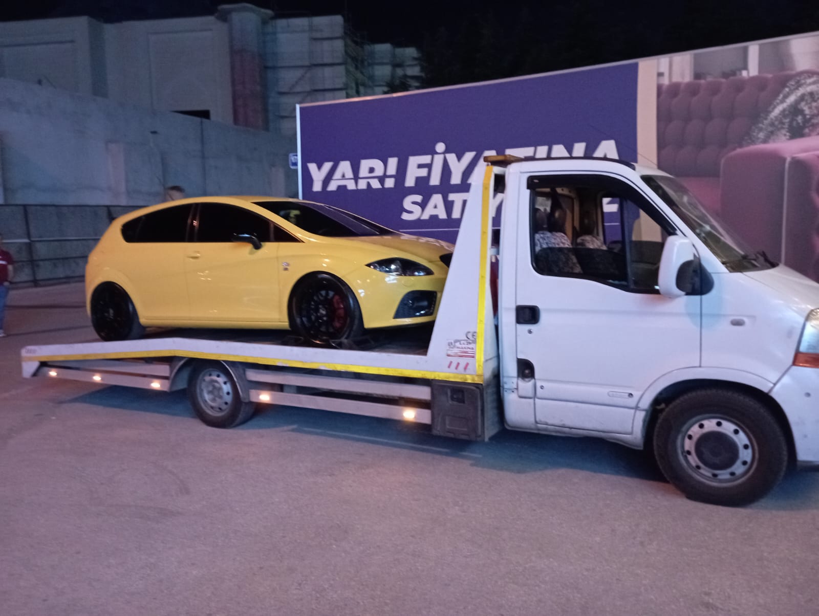 Kemer Antalya Oto Kurtarma Oto Tamir ve Yol Yardımı 